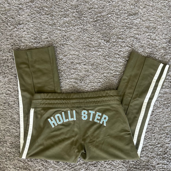 Vintage Y2K Hollister capri track pants 💚 - Picture 2 of 7